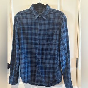 Men’s American Eagle flannel shirt